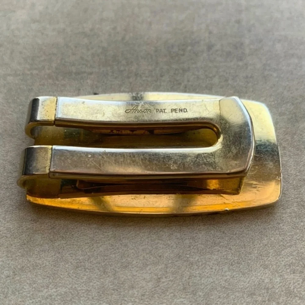 Anson “Stagecoach” Gold-Tone Money Clip 💵